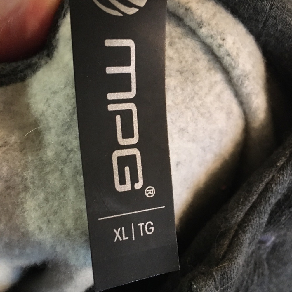 NWT grey cropped hoodie - Picture 4 of 8